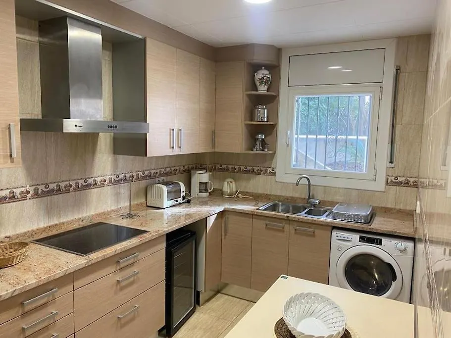 Big & Cozy Beach Canet De Mar Apartment