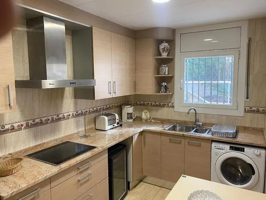 Big & Cozy Beach Canet De Mar Apartment Spain